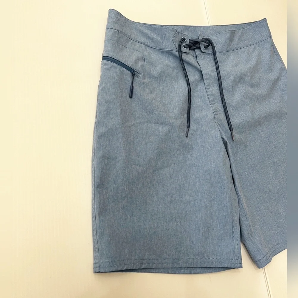 Vineyard Vines Board Shorts - 30